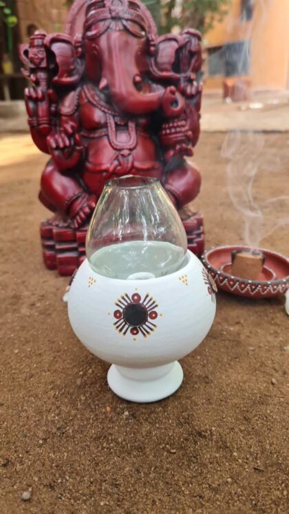 Hand Painted Terracotta Akhand Diya with Mirror work - Image 4