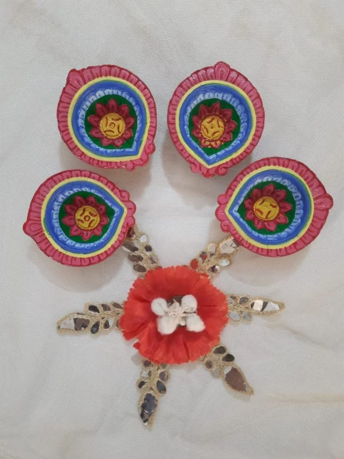 Hand Painted Terracotta Diya (Set of 4)