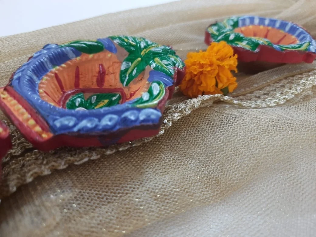 Hand Painted Terracotta Diya (Set of 4) - Image 3