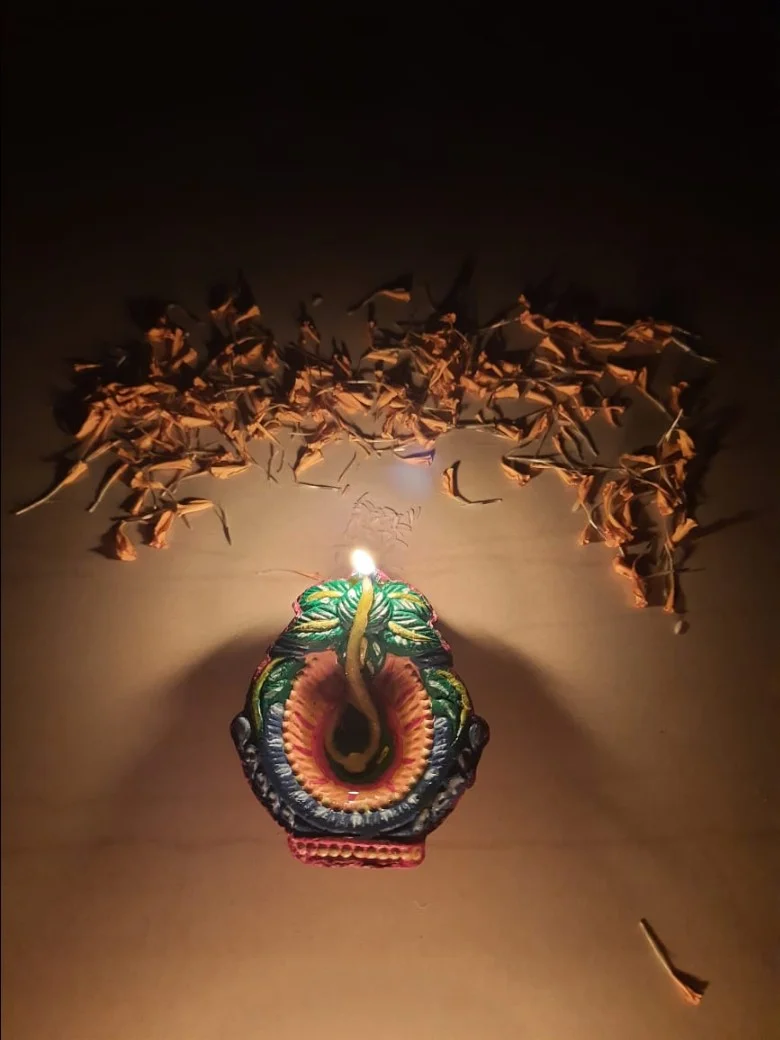 Hand Painted Terracotta Diya (Set of 4) - Image 2