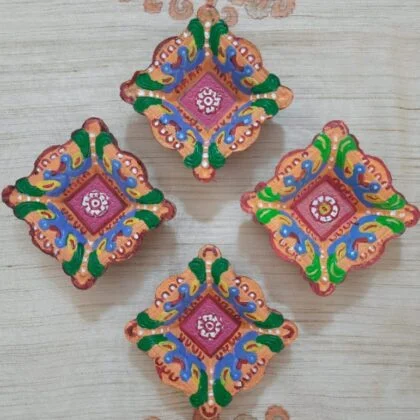 Hand Painted Terracotta Diya (Set of 4)