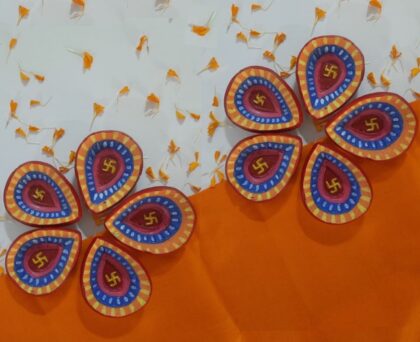 Hand Painted Terracotta Diya (Set of 10)