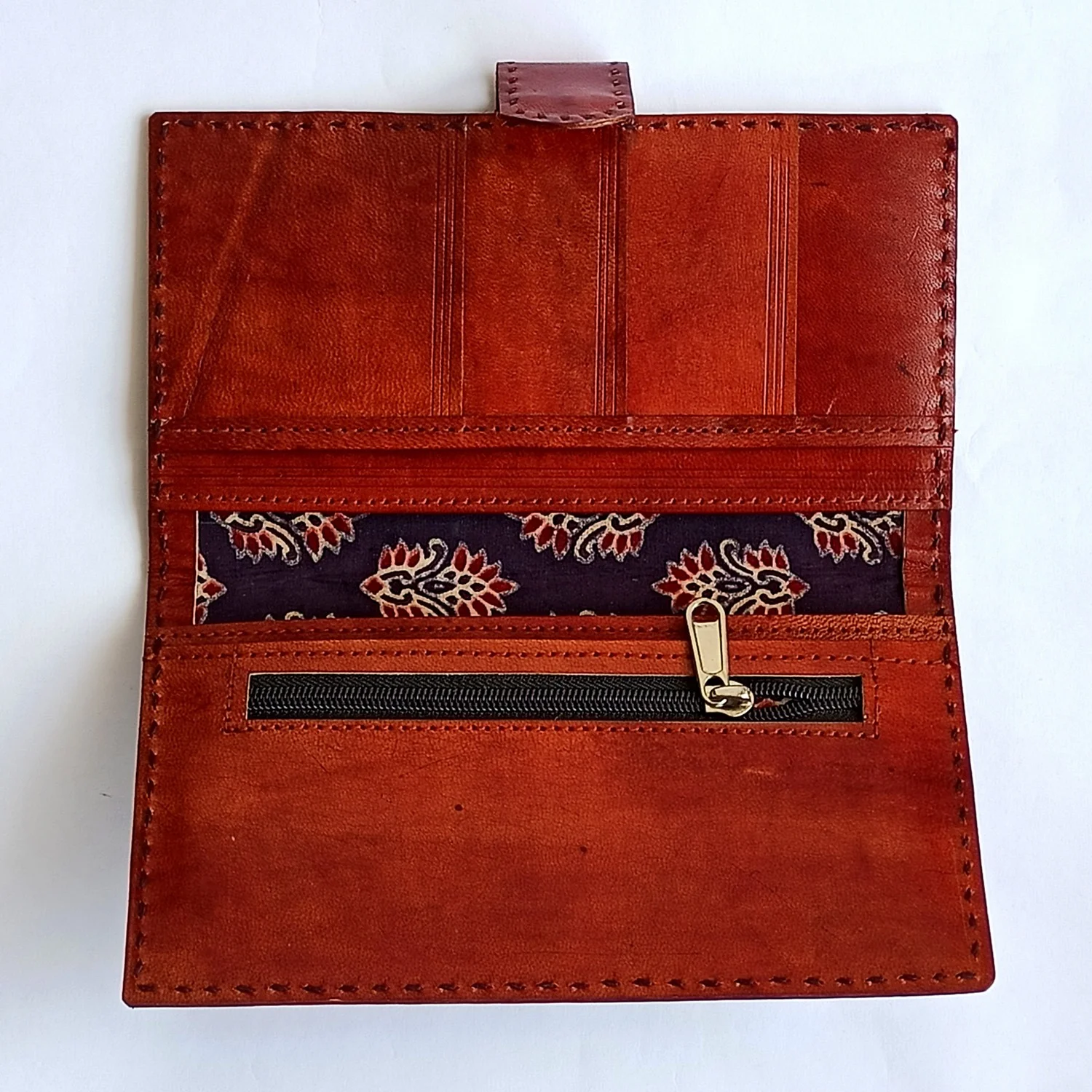 Handcrafted Kutchi Leather Wallet with Embroidery. - Image 3