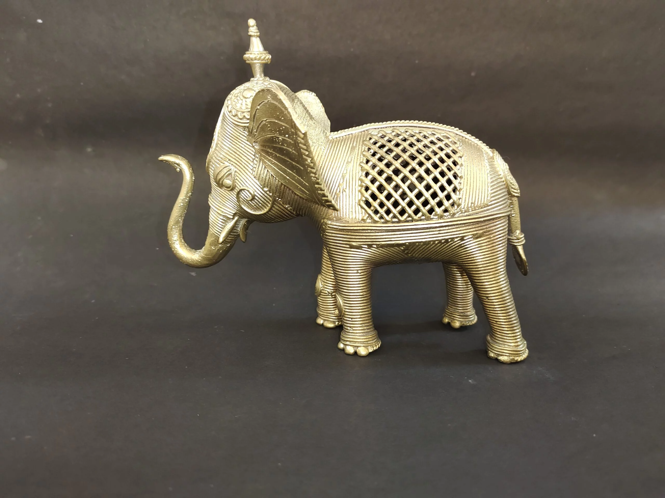 Handcrafted Dhokra Big Elephant set - Image 3