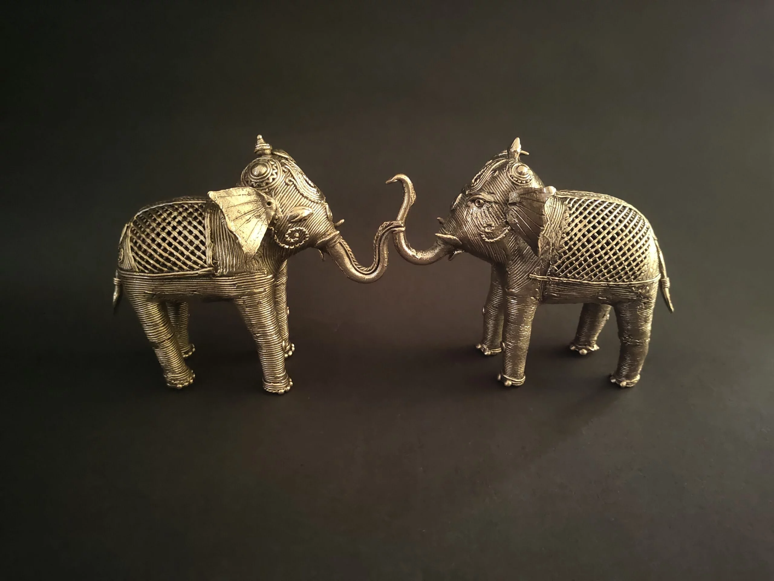 Handcrafted Dhokra Big Elephant set - Image 5