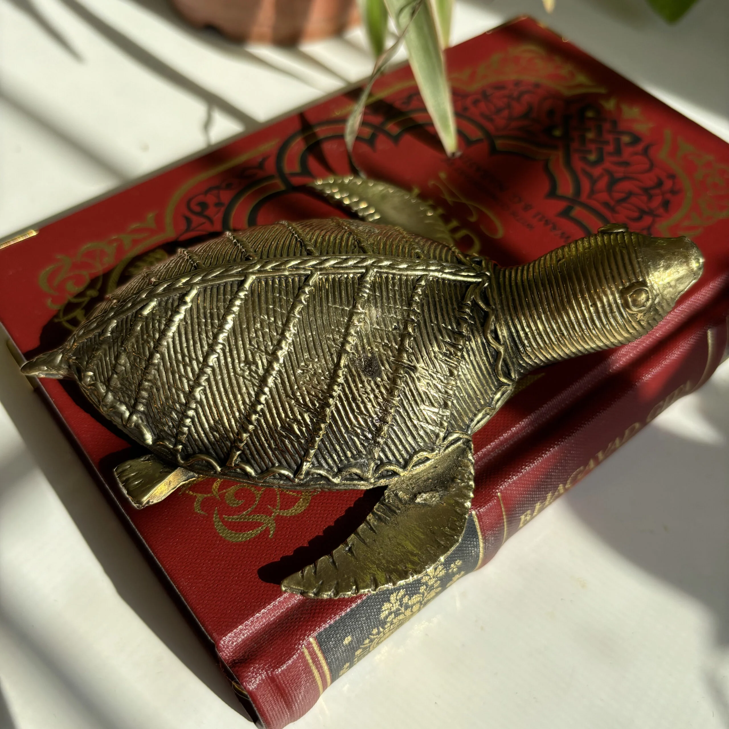 Handcrafted Dhokra Olive Turtle - Image 2