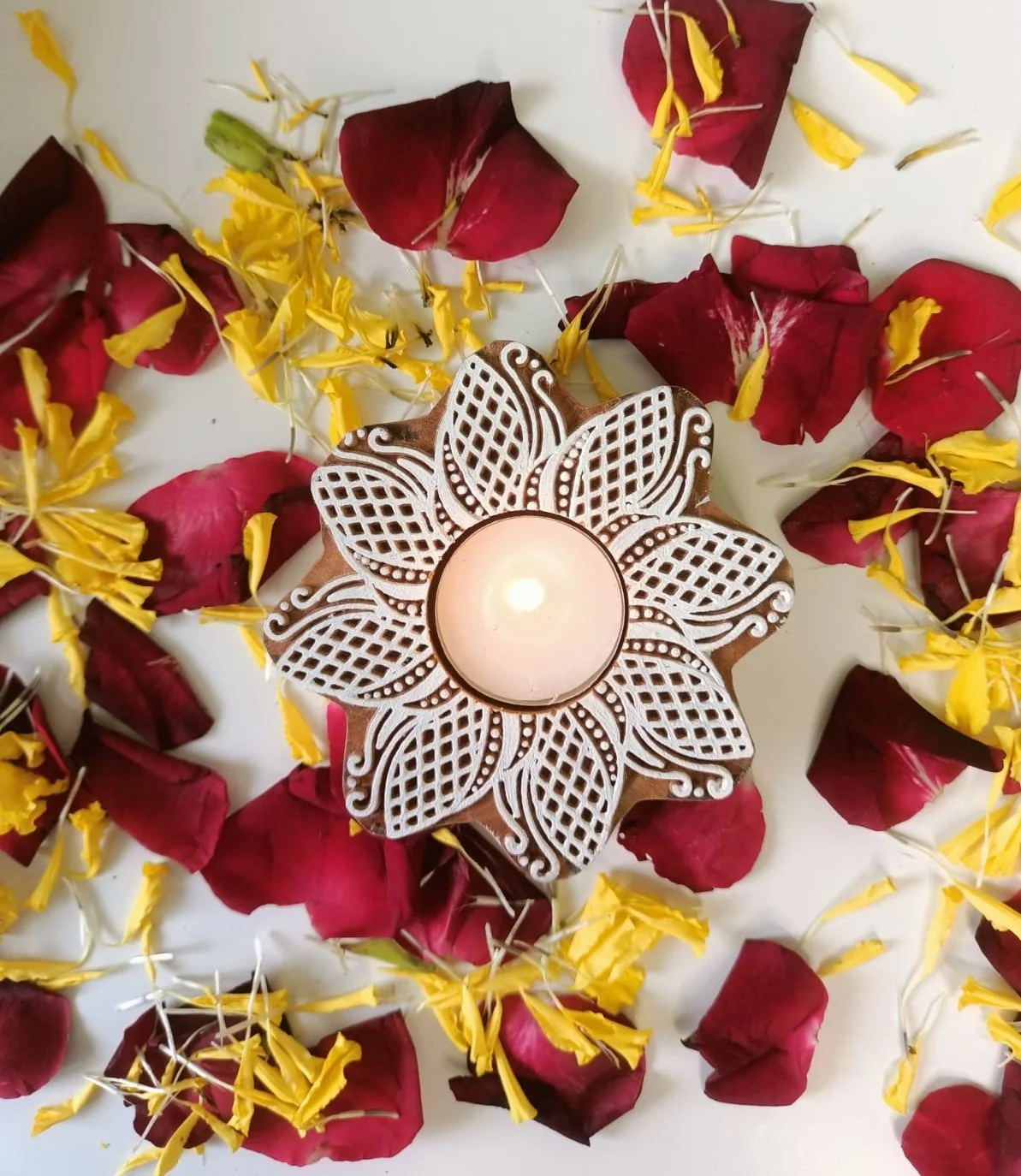 Wooden Handcrafted Flower-Shaped Tea-Light Candle Holder