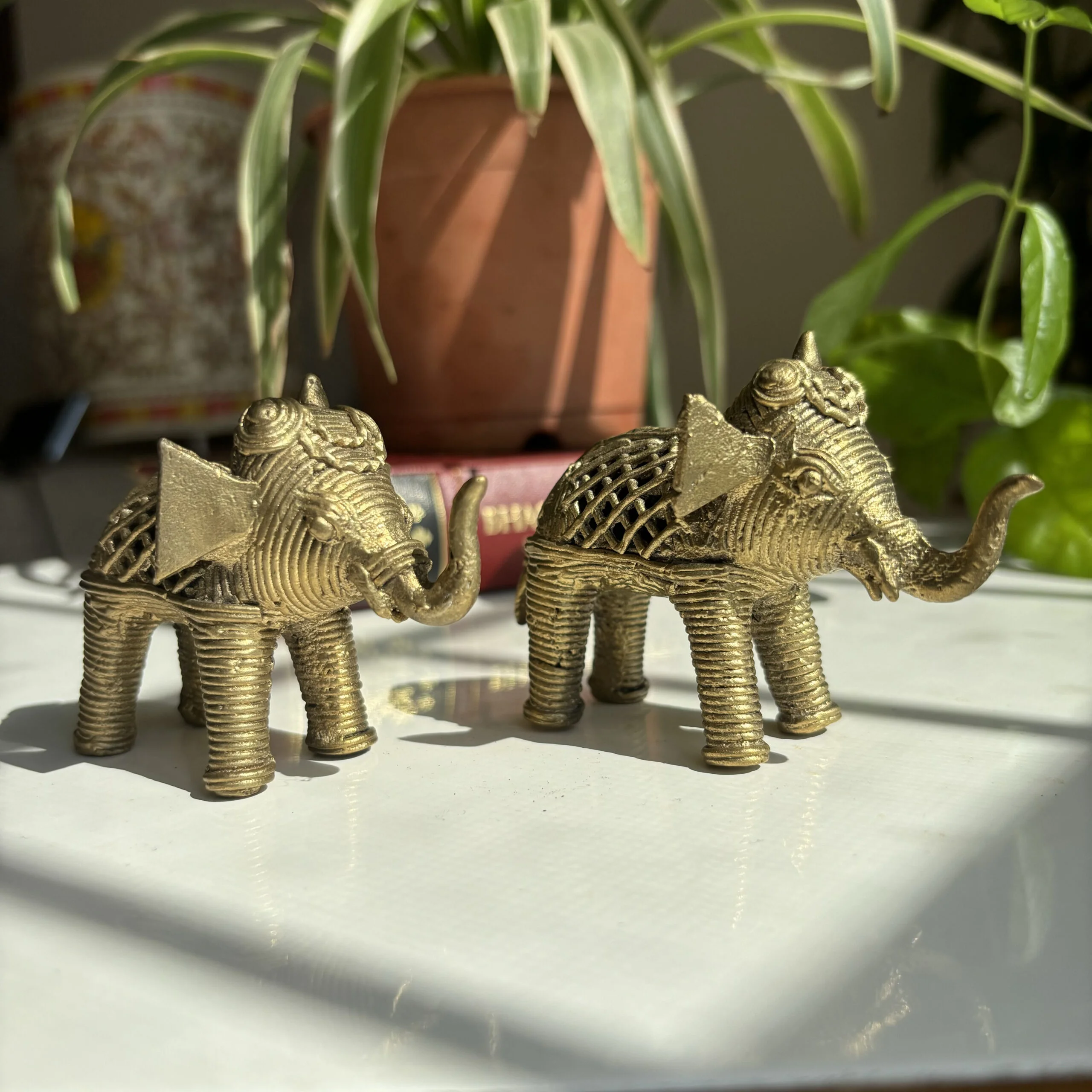 Handcrafted Dhokra Small Elephant (Set of 2) - Image 3